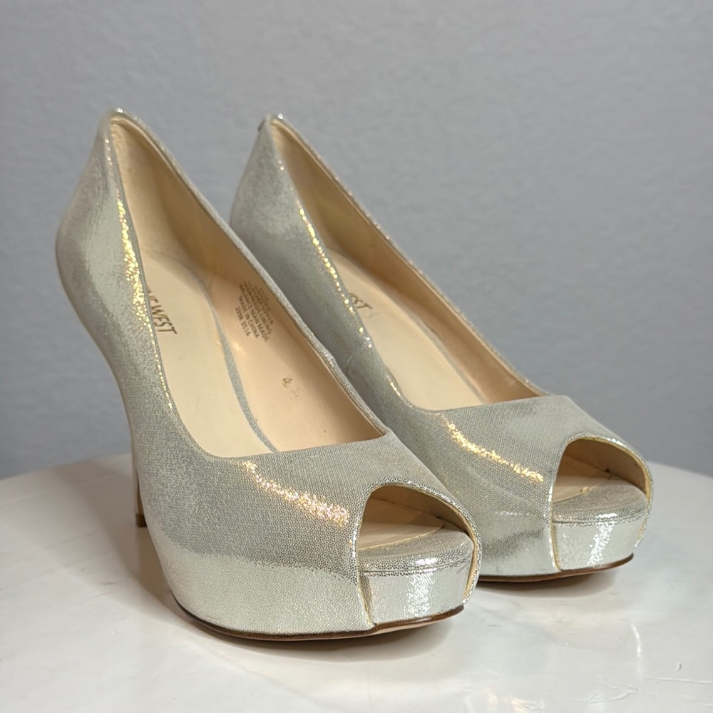 NINE WEST QTPIE METALLIC LEATHER PEEP TOE PLATFORM HEELS - Picture 2 of 15